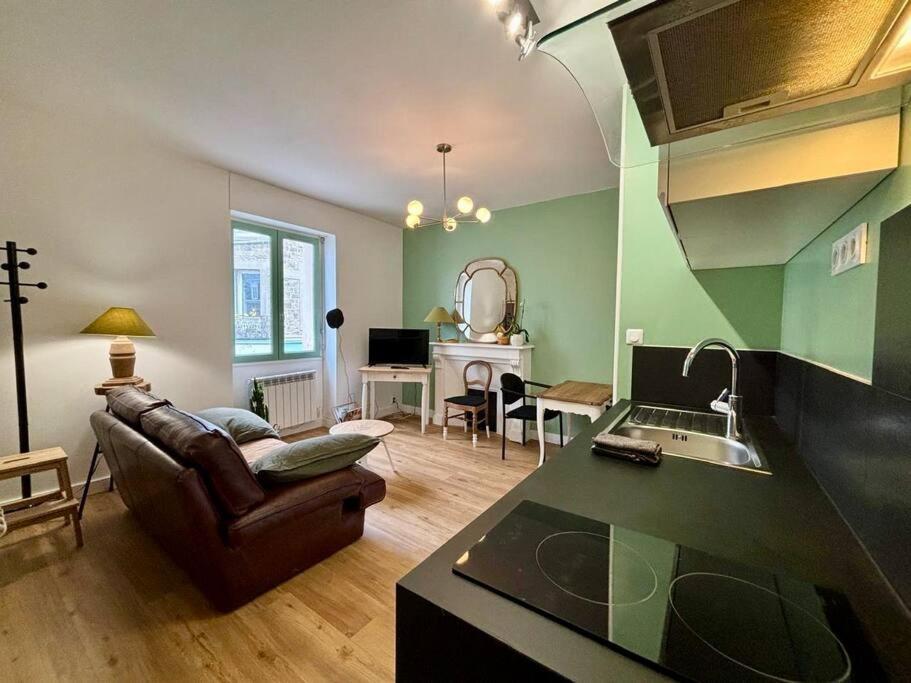 Appartement Entre Plage De L'Ecluse Et Place Du Marche Dinard Ngoại thất bức ảnh